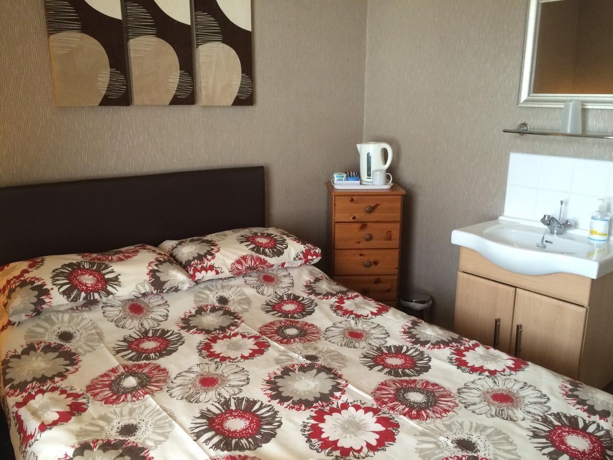 וויטלי ביי Melrose Guest House מראה חיצוני תמונה
